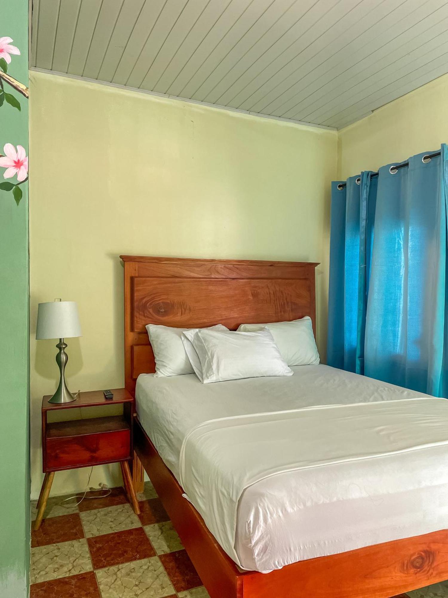 Hostal Eden Moyogalpa Exterior foto