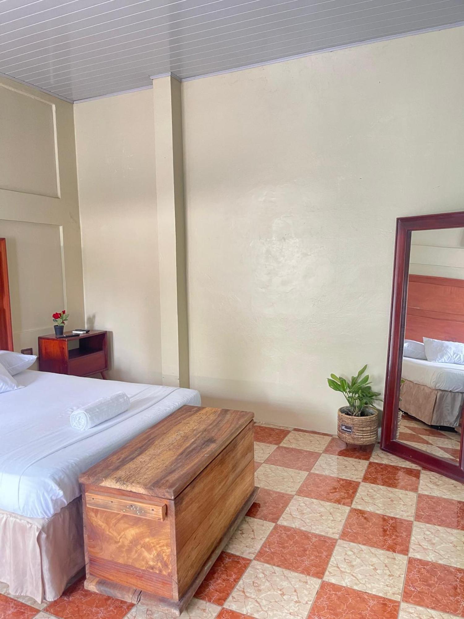 Hostal Eden Moyogalpa Exterior foto